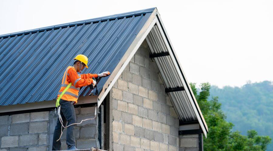 Expert top industrial roofings services in Sac City, IA